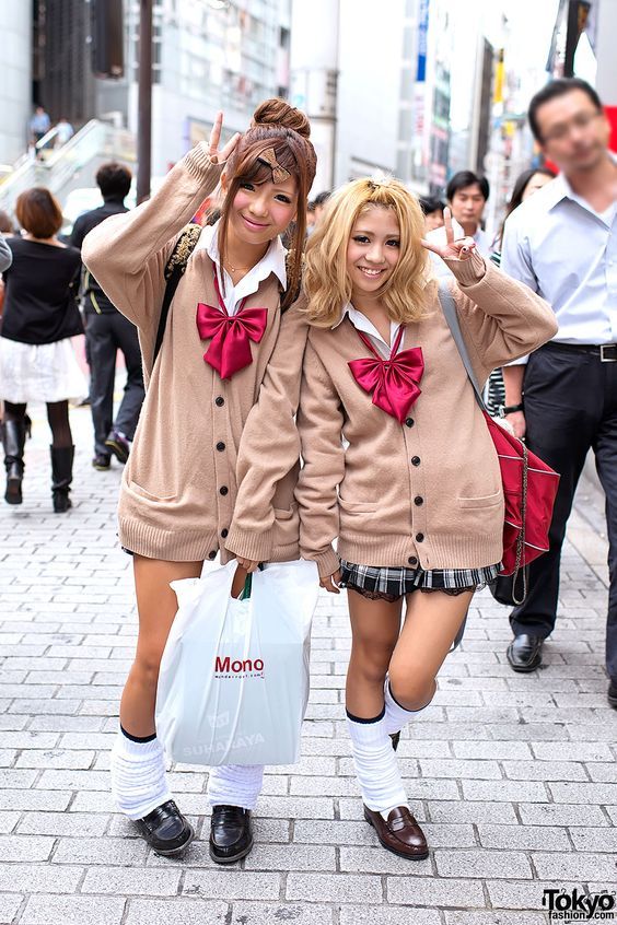 Kogyarus with my dream cardigans'