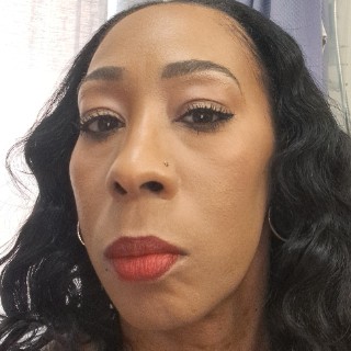 Shauna E.