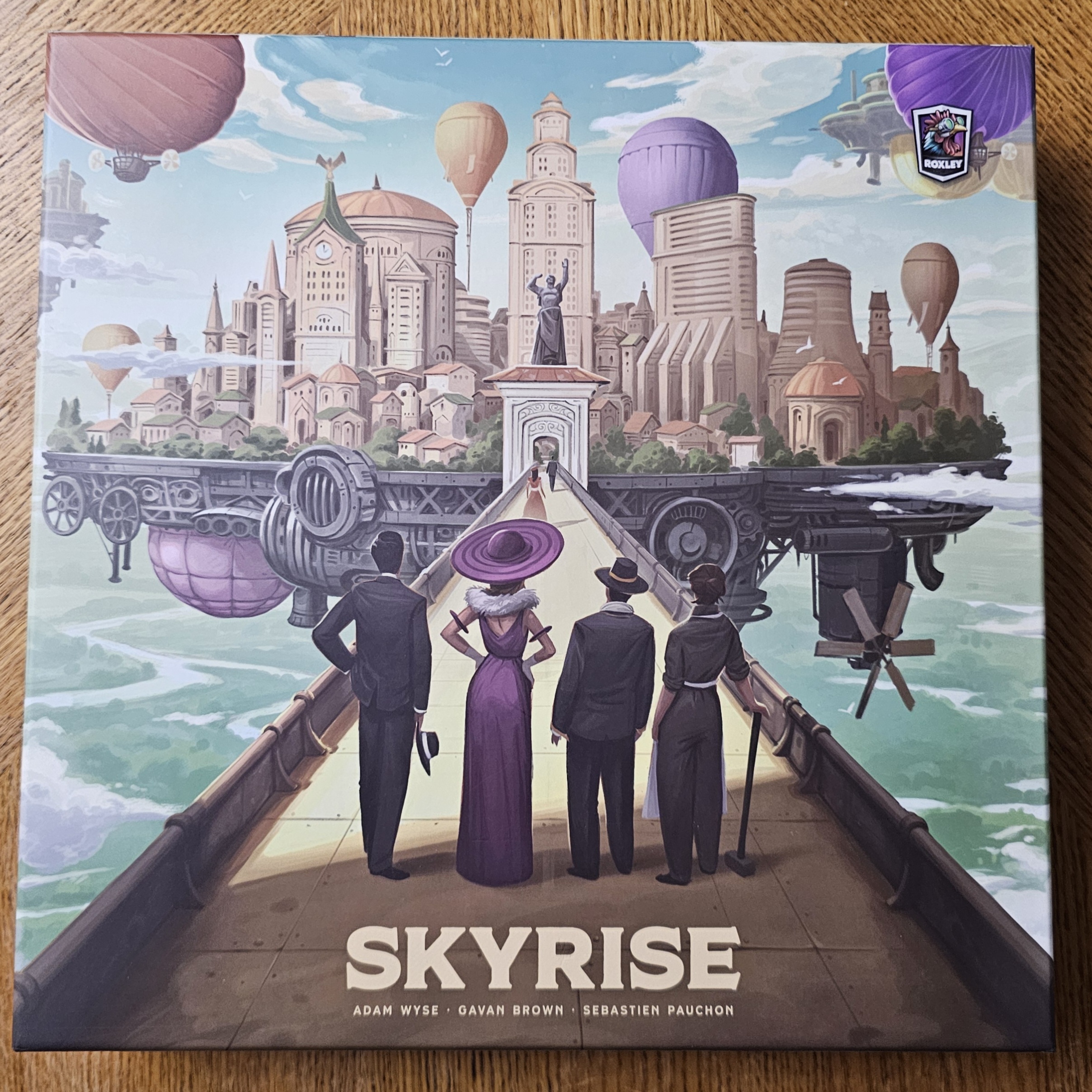Box cover for Skyrise