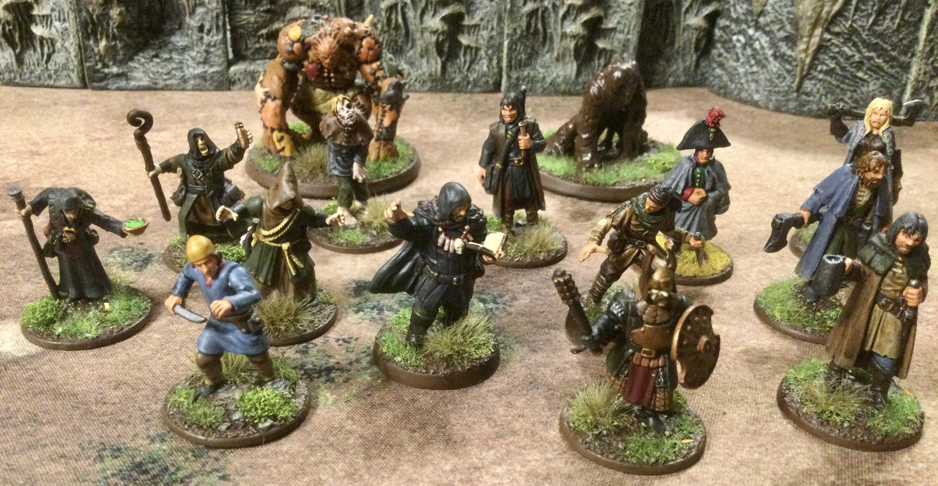 Various fantasy miniatures for Frostgrave